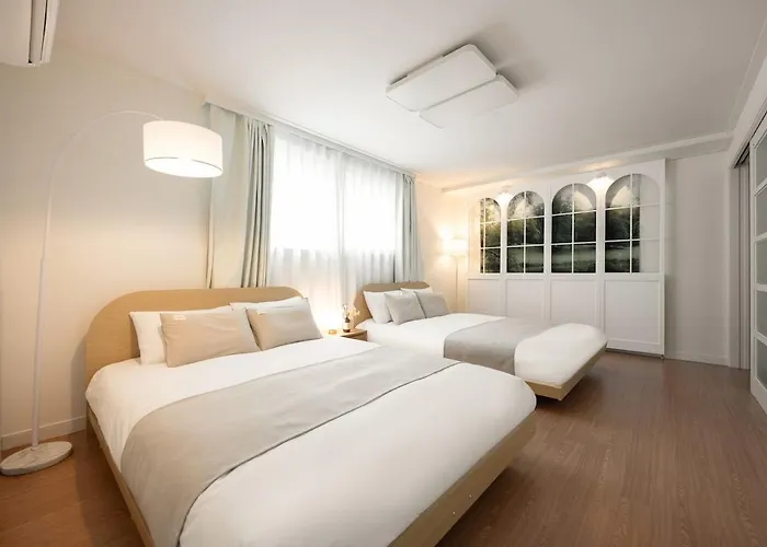 3-min Walk To Mangwon Market, Free Parking&luggage Storage, Sleeps 10 Appartement Seoel