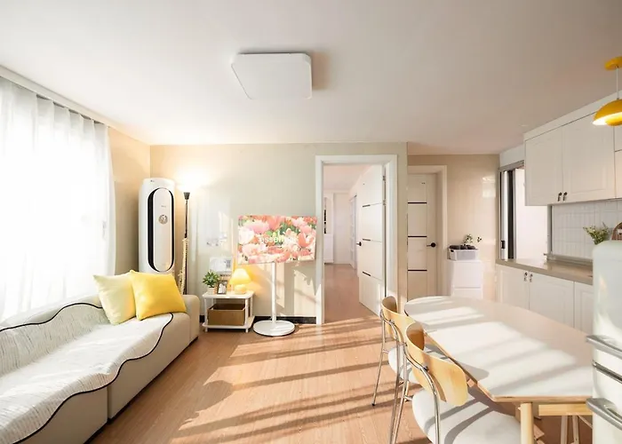 3-min Walk To Mangwon Market, Free Parking&luggage Storage, Sleeps 10 Appartement