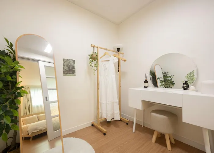 3-min Walk To Mangwon Market, Free Parking&luggage Storage, Sleeps 10 * Seoel