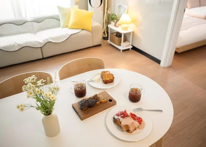 3-min Walk To Mangwon Market, Free Parking&luggage Storage, Sleeps 10 Appartement Seoel