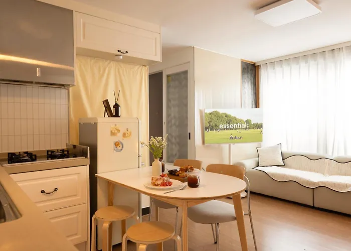 Appartement 3-min Walk To Mangwon Market, Free Parking&luggage Storage, Sleeps 10 *