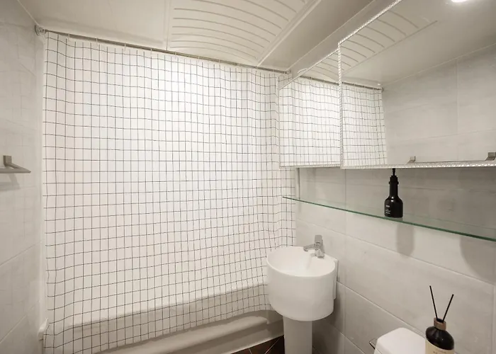 3-min Walk To Mangwon Market, Free Parking&luggage Storage, Sleeps 10 Appartement *